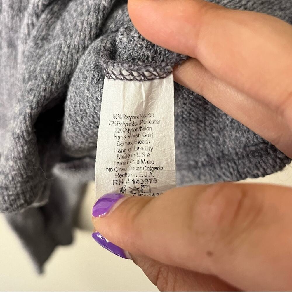 Vestique Knit Sweater Lightweight Long Sleeve Gray Twee Coquette Winter Small - Picture 6 of 6